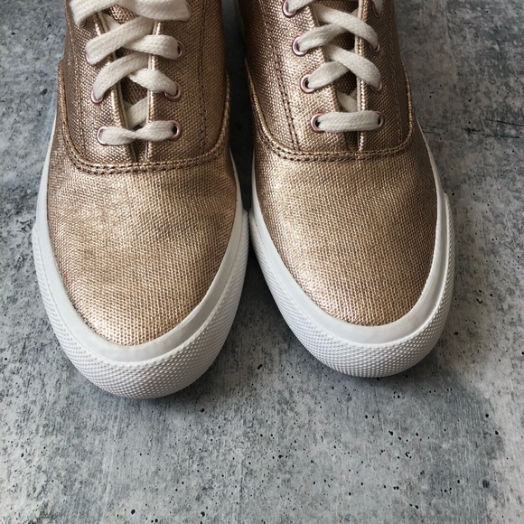 New Keds Rose Gold Leather Sneakers - Picture 4 of 7